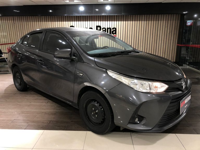 Toyota Yaris 1.3 Mt