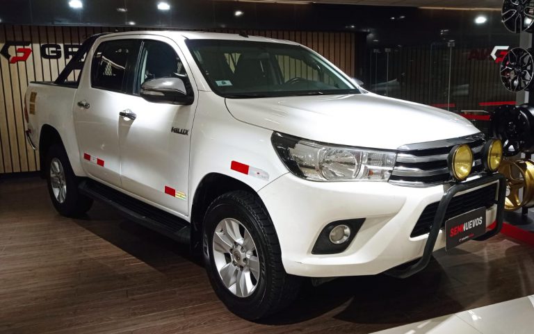 TOYOTA HILUX 4X4 DC 1GD SRV MT