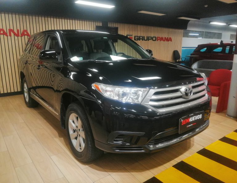 TOYOTA HIGHLANDER 2.7 4X2 AT