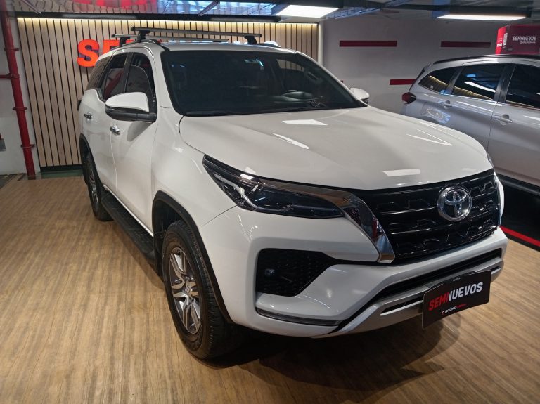 TOYOTA FORTUNER 2.7 CITY 4X2 AT