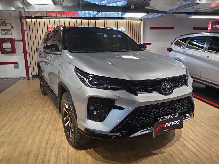 TOYOTA FORTUNER 2.8 ADVENTURE D-LUX 4X4 AT